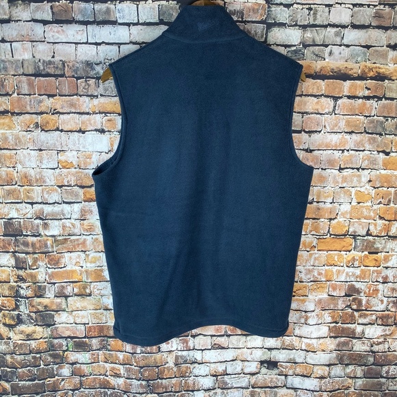 Woolrich Mens Vest - Picture 2 of 6